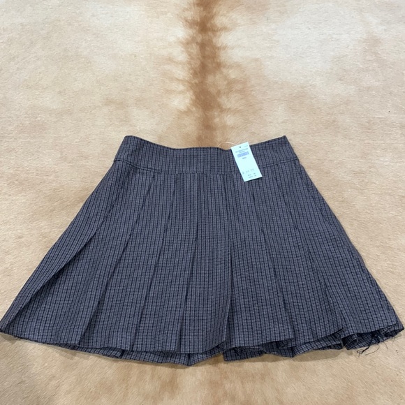 Abercrombie & Fitch- Pleated Plaid Skirt- Navy/Gray/Brown- New with Tags- Small - Picture 1 of 4